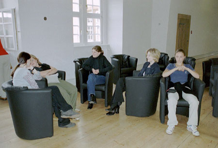 K2002_033