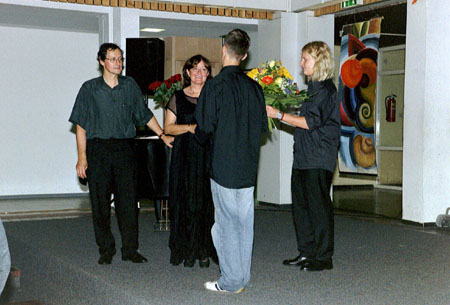 K2002_124